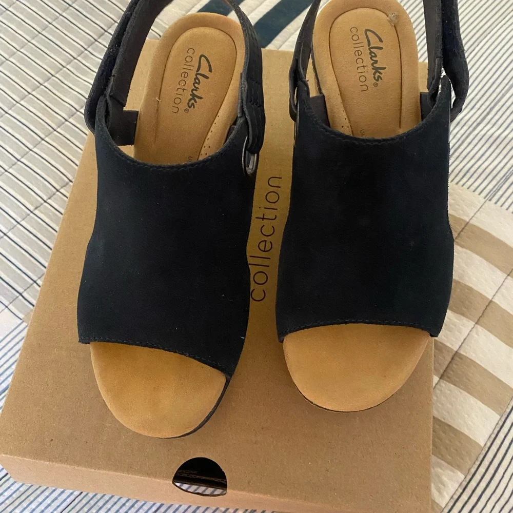 Clarks Collection Giselle Sea Leather /suede, cork wedges, navy 7.5 - Picture 2 of 5